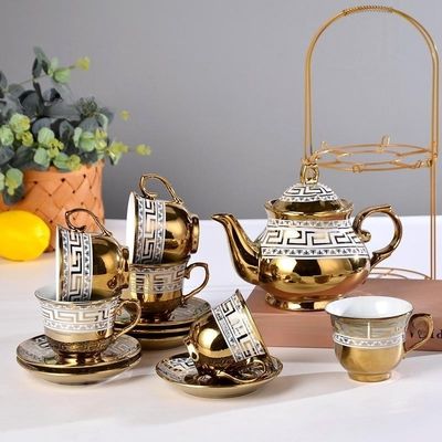Skimmers Utensils Type Golden Design Porcelain Tea and Coffee Set with Folding Feature