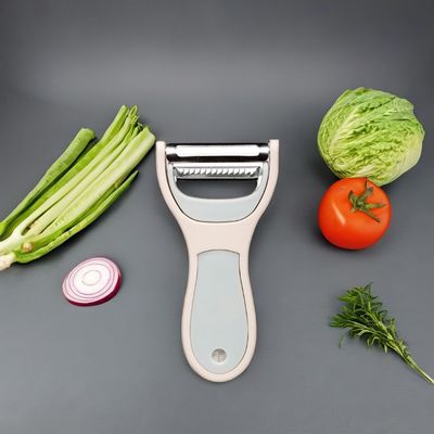 Effortless Kitchen Preparation 2 in 1 Metal Peeler and Grater with Anti-Slip Handle