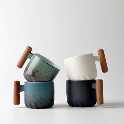 Drinkware Type Cups Saucers Japanese Delicate Ceramic Small Cup Set with Wooden Handle 500ml Capacity