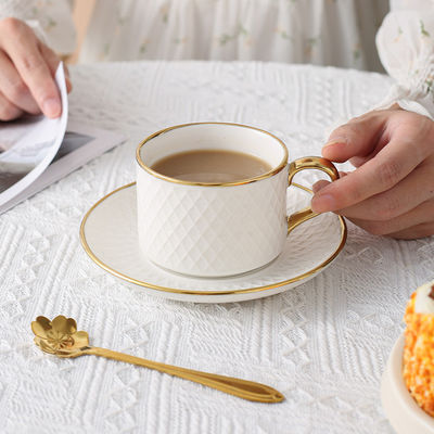 Modern Nordic Tea Cup Set in Luxury Bone with Customized Color and Bamboo Utensils