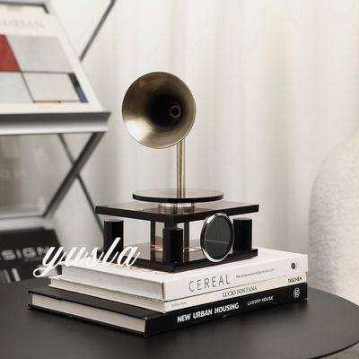 Art Deco Desktop Ornament Elegant Ash Crystal Retro Record Player with Abstract Engraved Design