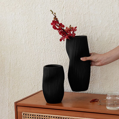 Modern Customized Color Porcelain Flower Arrangement Device with Water-Raised Design