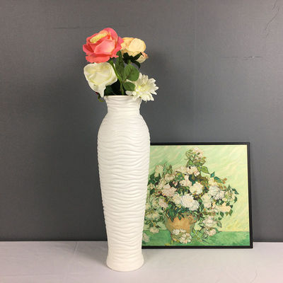Add a Touch of Elegance to Your Home with this Nordic Modern Ceramic Flower Vase