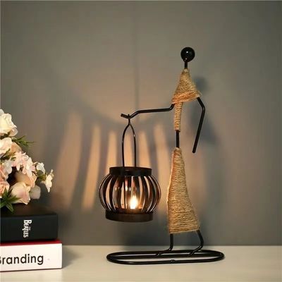 Customized Sizes Romantic Silver Iron Candlestick Holder for Christmas and Home Decor