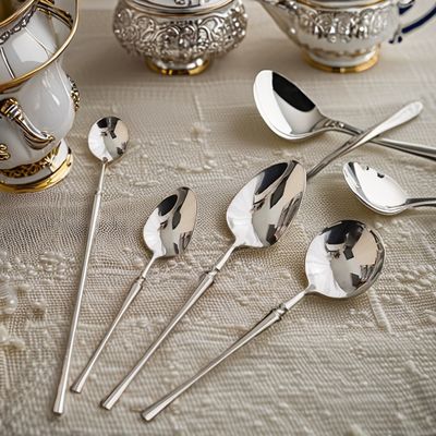 Silverware Spoon Fork Dinnersets 24-Piece Gold Stainless Steel Flatware Set for Hotels