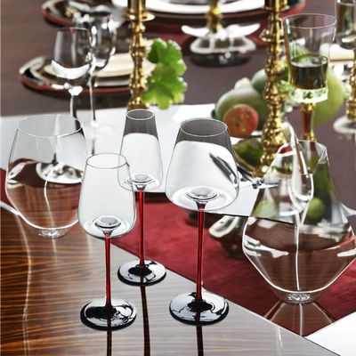 Customized Logo Acceptable Unique Burgundy Goblet for Gifts and Europe Design Style