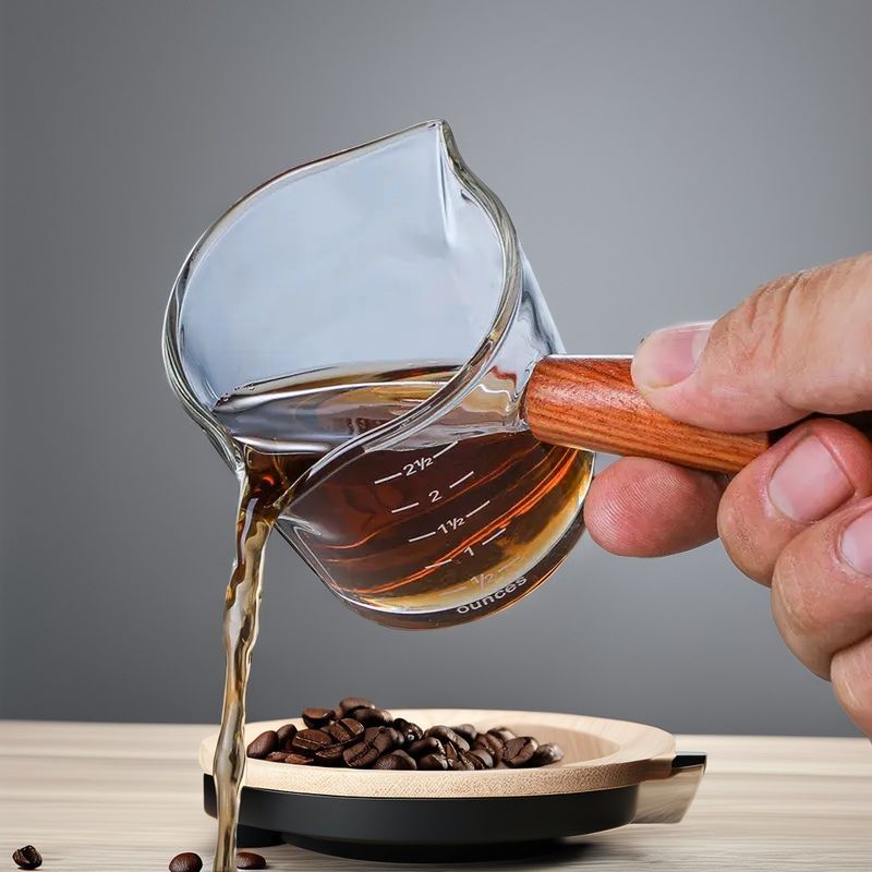 100ml Borosilicate Glass Coffee Measuring Cup with Double Spout Wooden Handle and Lid