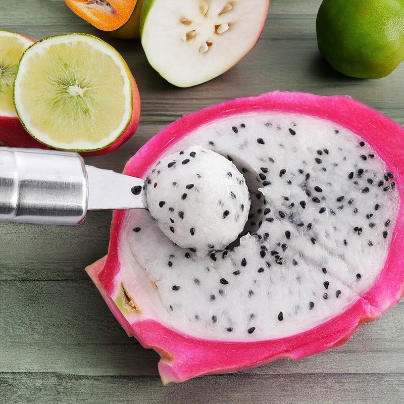 Effortlessly Cut Vegetables and Carve Fruits with this Stainless Steel Kitchen Utensil Se