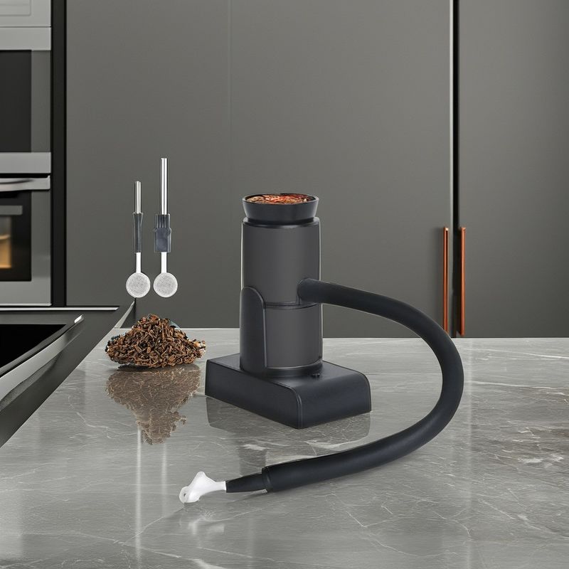 Plastic Utensils and Handheld Smoke Generator for Smoke Generation in Molecular Cuisine