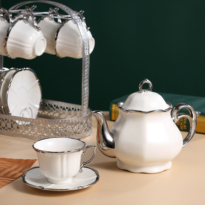 Gold Accent Porcelain Ceramic Tea Cup Set for Coffee Tea Lovers in Retro Style