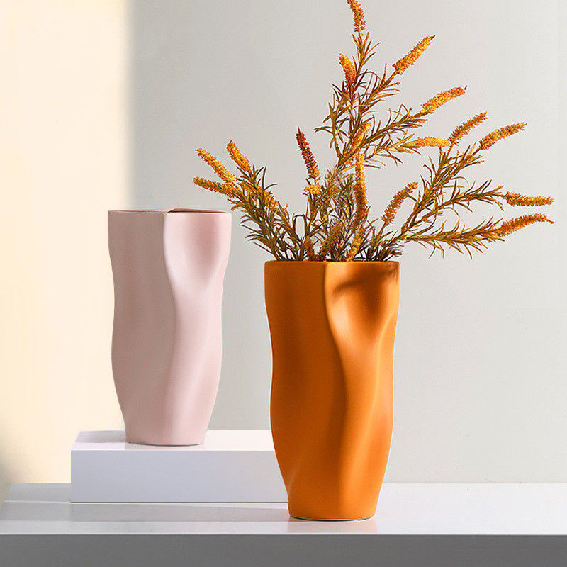 Ceramic Decorative Table Top Flower Vases in Post-modern Style for Elegant Home Decor