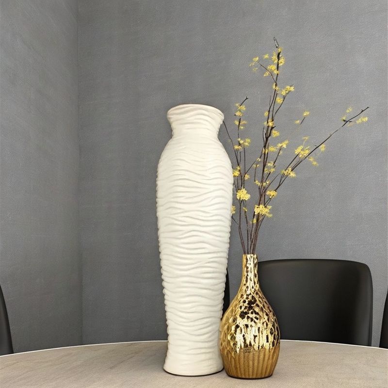 Add a Touch of Elegance to Your Home with this Nordic Modern Ceramic Flower Vase
